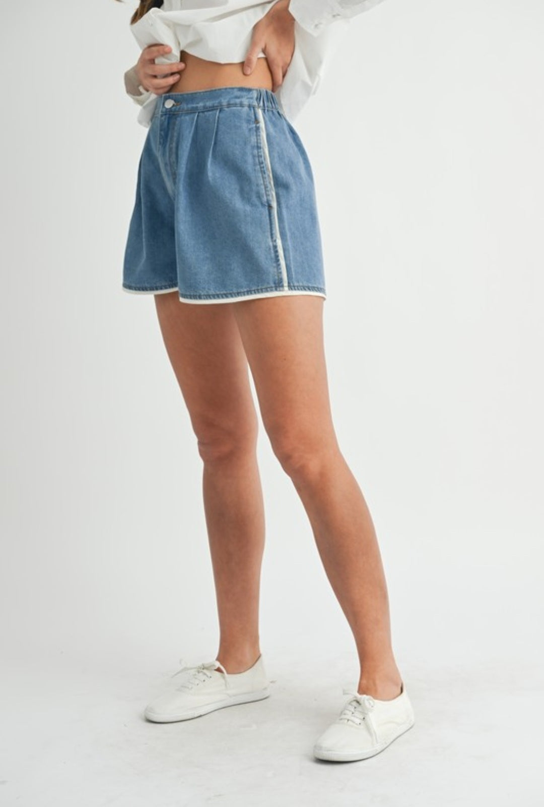 Pleated mini shorts