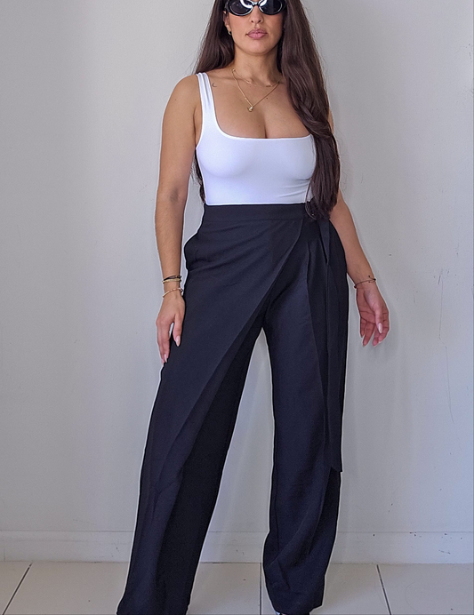 Pleated wrap over adjustable belt trousers
