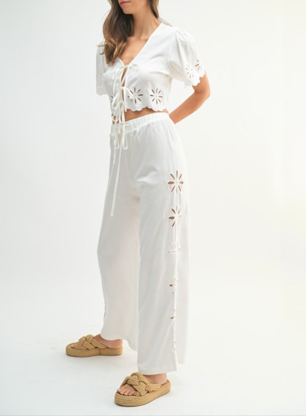 Linen cutout embroidered bow tie  top and pants set