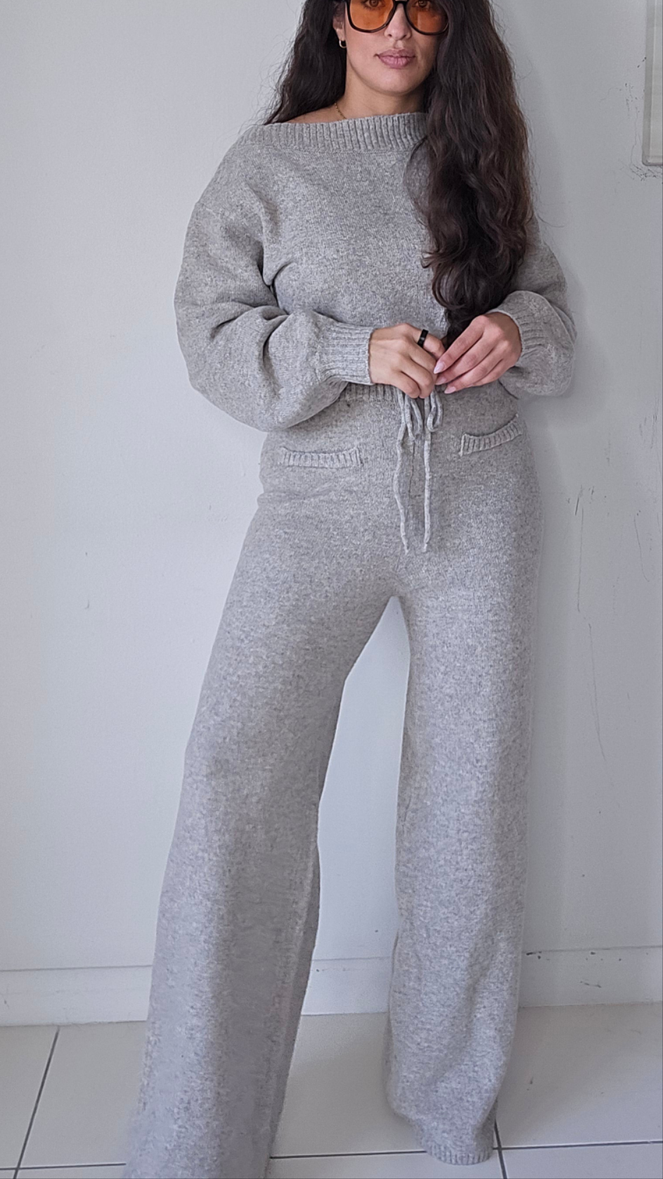 Off shoulder top ans pants set