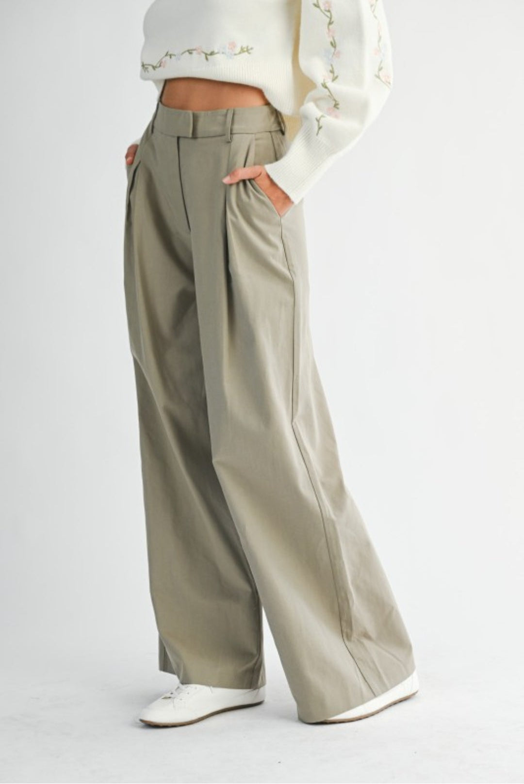 High waist pleated wide leg trousers
