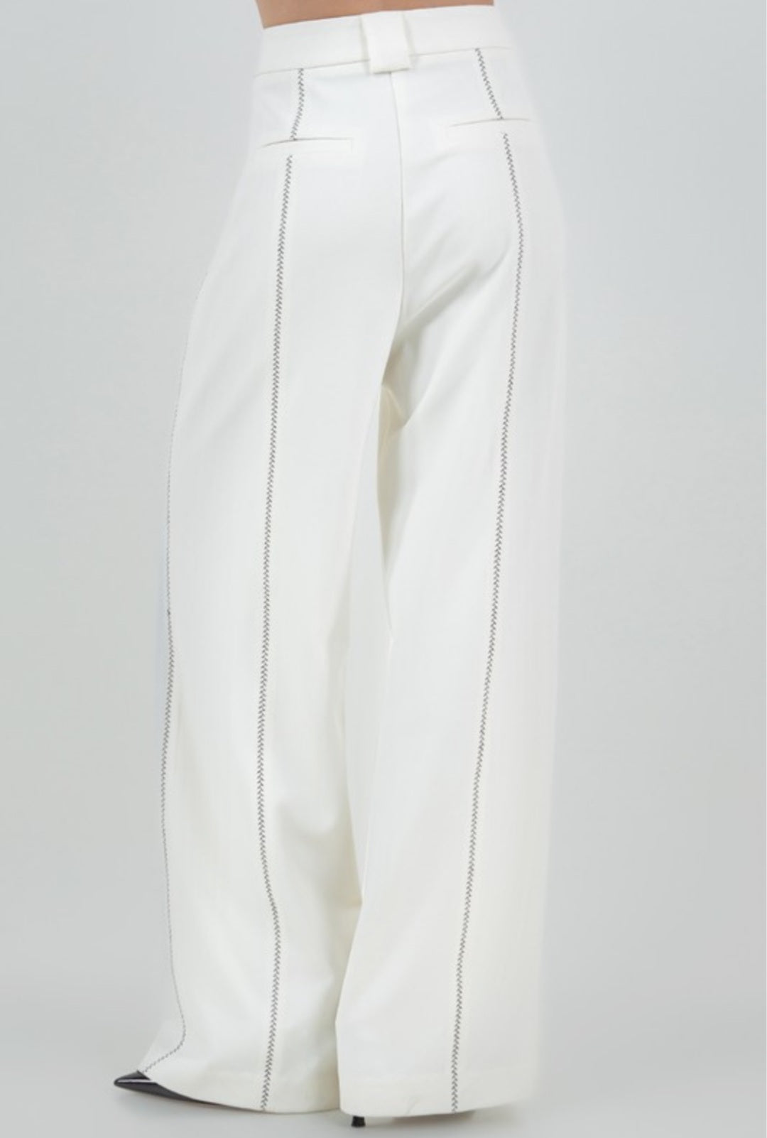Contrast stitch straight leg trousers [FINAL SALE]