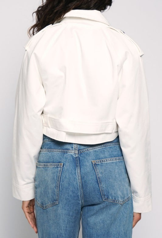 Cropped white Trenchcoat