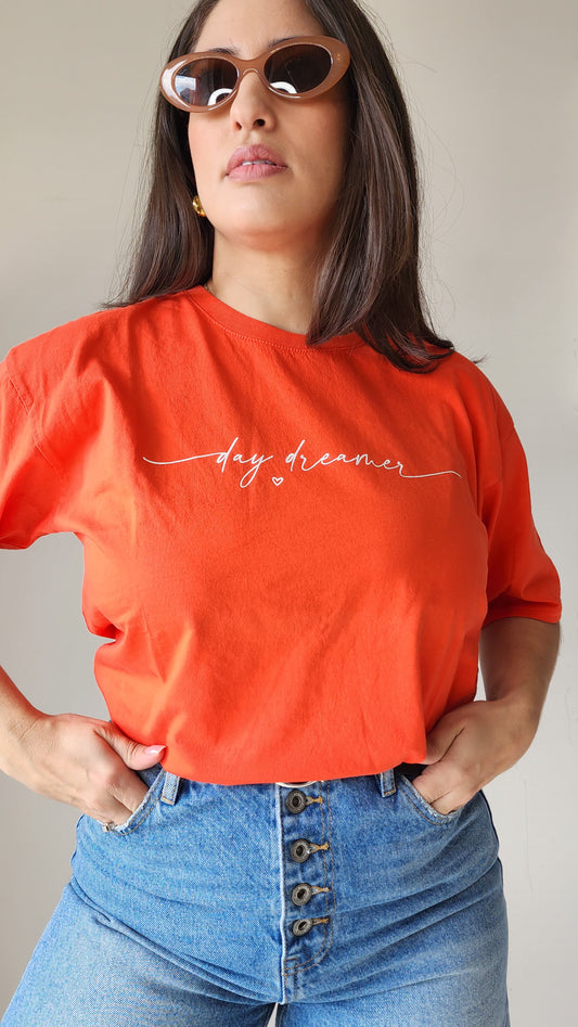 Day dreamer slogan tee