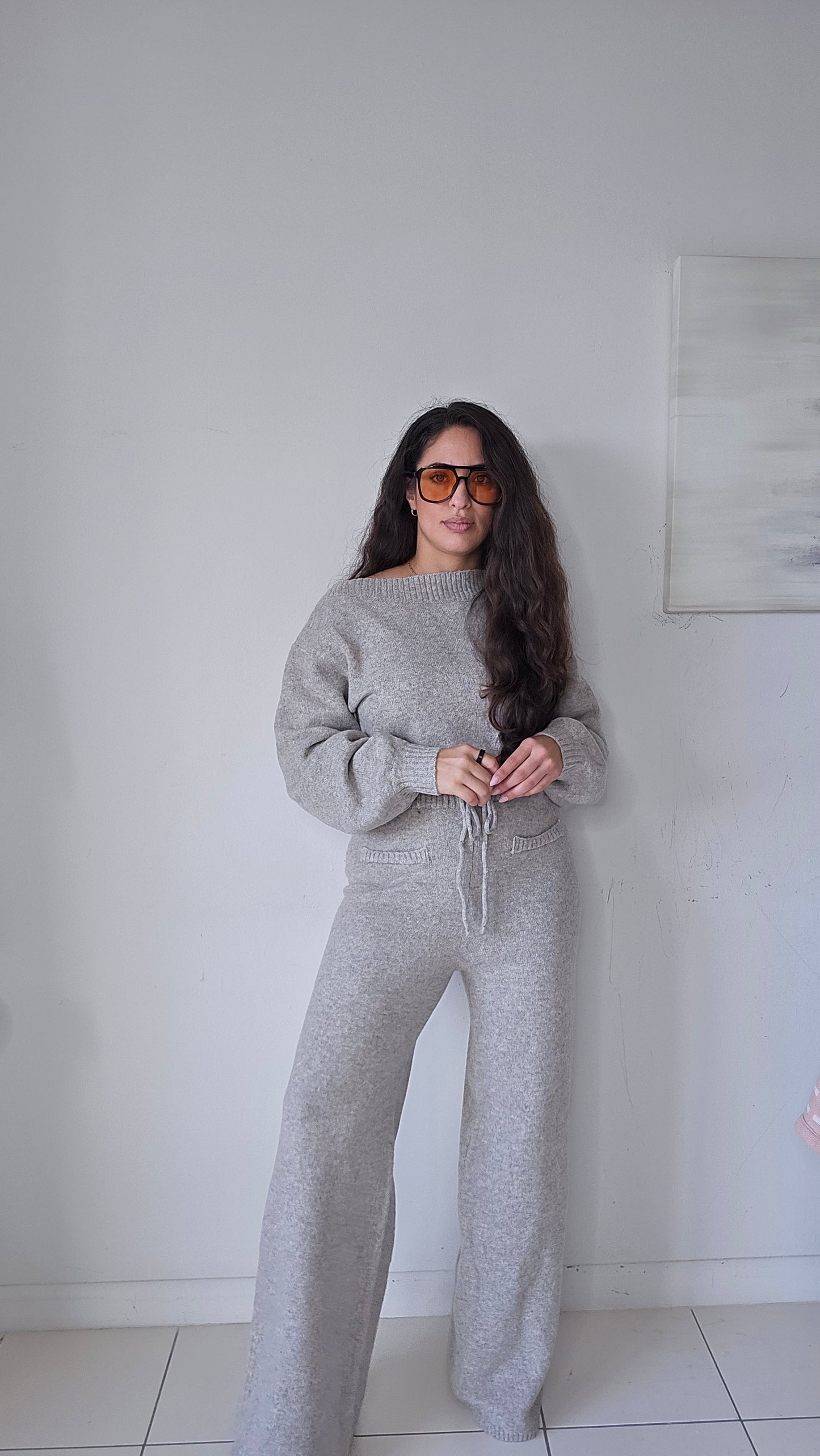 Off shoulder top ans pants set